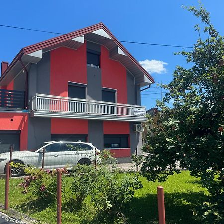 Apartman Cuprija Cazin Luaran gambar