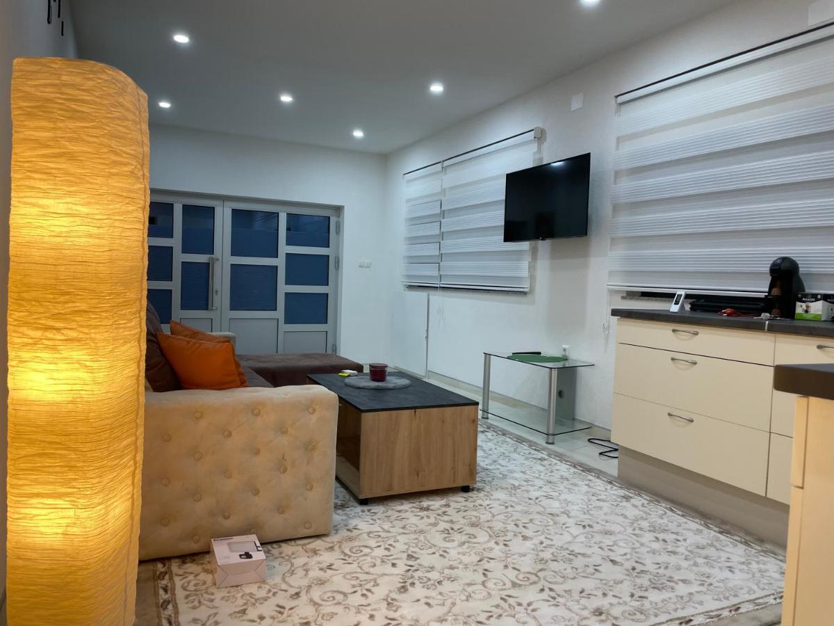Apartman Cuprija Cazin Luaran gambar