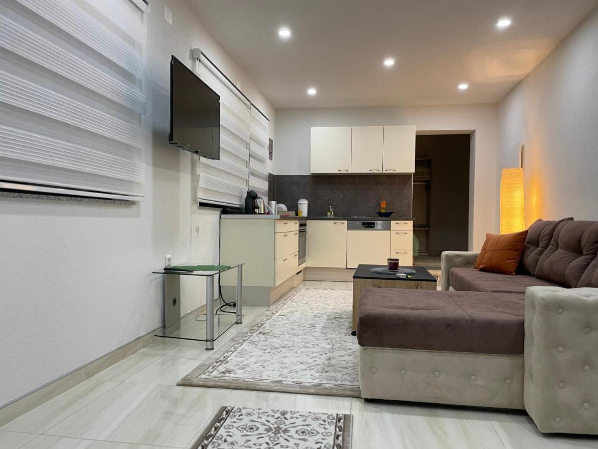 Apartman Cuprija Cazin Luaran gambar